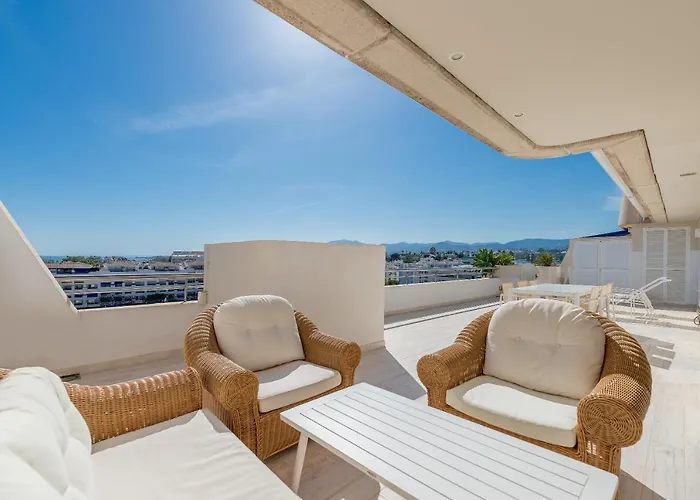 Marina Banus Apartament