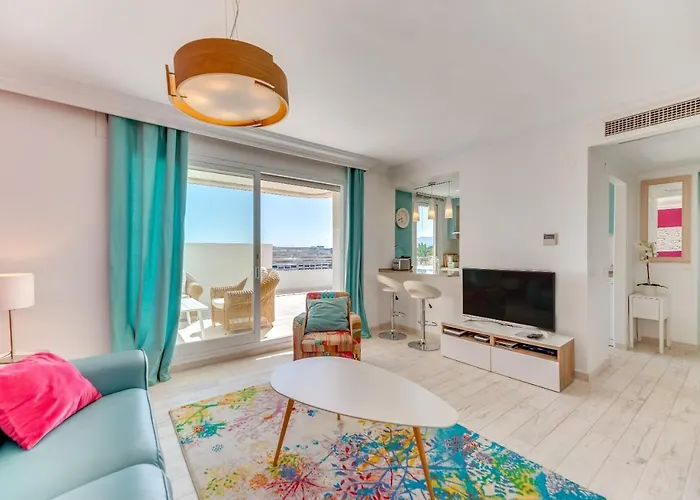 Marina Banus Apartament